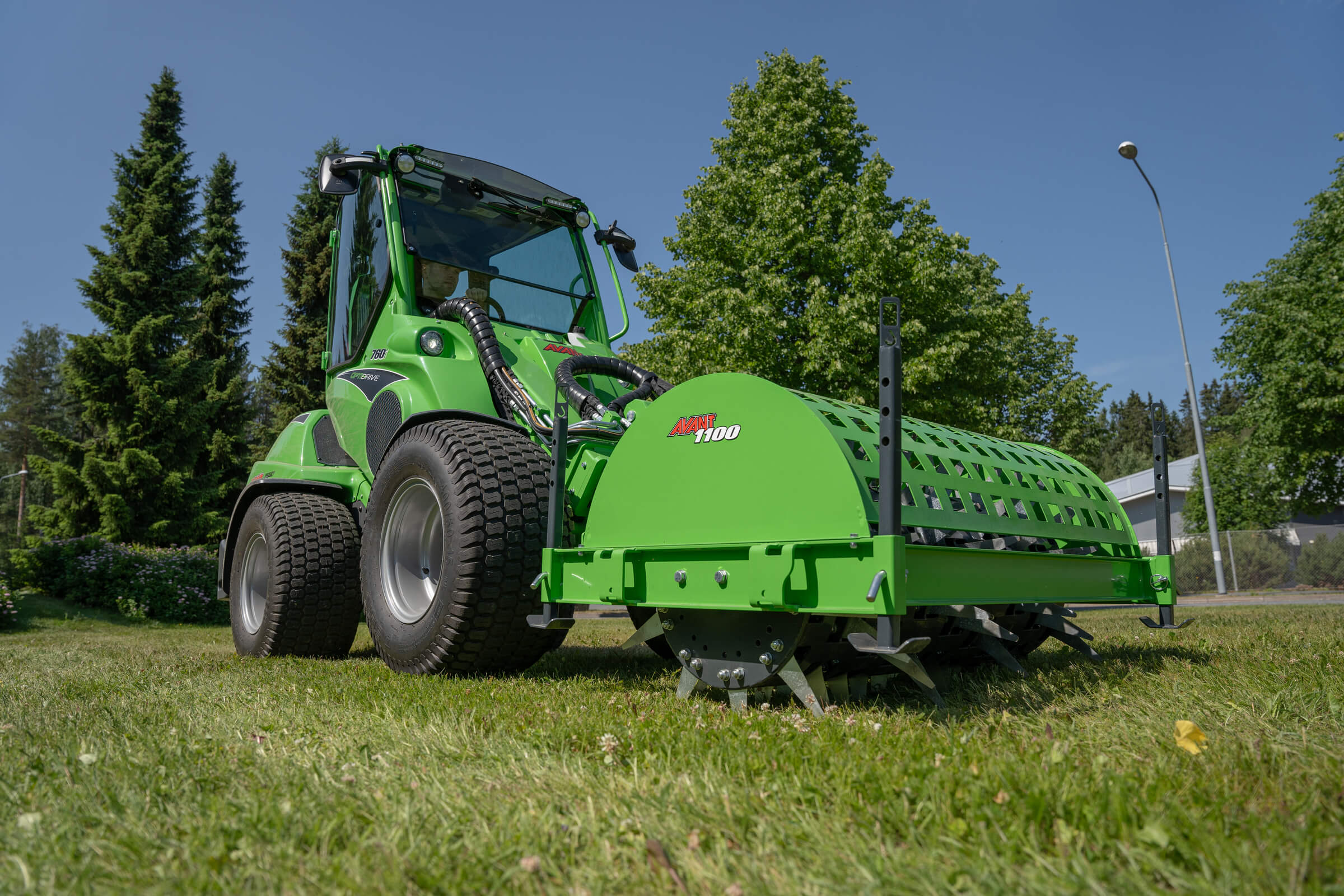 Aérateur de gazon 1100